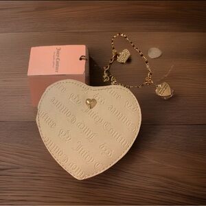 Juicy Couture Heart, Zip Coin Wallet Wristlet in Ivory with beautiful charms NWT